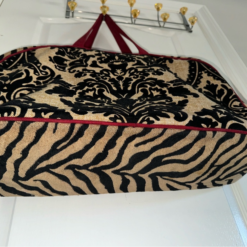 Atenti Overnighter Floral and Zebra Arabesque Carpet Bagger Bag - Picture 2 of 14